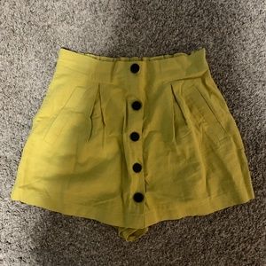 Yellow skort